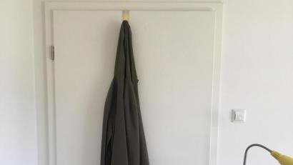 Bild: Natascha Probst
Diogos Jacke hängt noch immer an der Tür. Seine Mutter kann sie nicht wegtun.