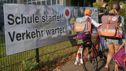 Symbolbild: Jörg Carstensen/dpa
28 Prozent der Befragten hoffen auf eine entspanntere Verkehrssituation im Bereich des Schulzentrums Marktredwitz.