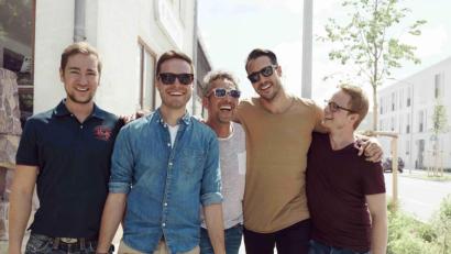 Bild: April Santiago/exb
Die Stimmen der Berge erschallen im Schlosshof in Sulzbach-Rosenberg.