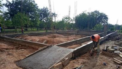 Bild: Ossara e.V./exb
Mit Spendengeldern aus dem Landkreis Schwandorf entsteht derzeit in einem Dorf in Togo eine Grundschule.