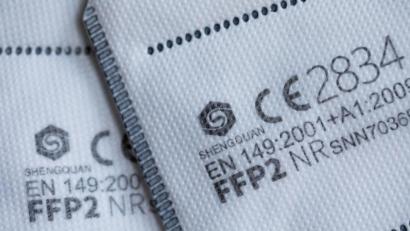 Symbolbild: Rolf Vennenbernd/dpa
Zwei Männer aus Neumarkt sollen mit gefälschten Qualitätsnachweisen das bayerische Landesamt für Gesundheit und Lebensmittelsicherheit betrogen haben.