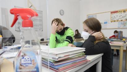 Symbolbild: Petra Hartl
Die Coronakrise hat in der Psyche der Schülerinnen und Schüler tiefe Spuren hinterlassen.