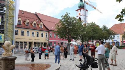 Archivbild: Stadt Tirschenreuth/exb
Die Baustellenführungen mit Bürgermeister Franz Stahl fanden bereits beim Programm „Urlaub daheim“ im vergangenen Jahr regen Zuspruch.