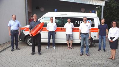 Bild: bkr
Peggy Motthes-Bayerl (rechts) und Bürgermeister Roman Schäffler (von links) gratulierten den neuen Vorstandsmitgliedern Günther Panzer, Kai Wolf, Christian Kreutzer, Alois Emerig und Uwe Fraunholz.
