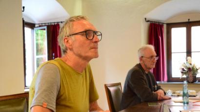 Bild: Kunz
Thomas Müller (links) von der Stiftung "Dasmaximum" und Wolfgang Herzer präsentieren das Konzept.