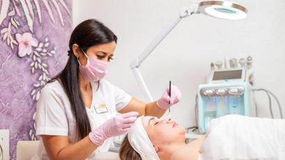 Bild: STEKLO_KRD – stock.adobe.com (Veröffentlichung honorarfrei)
Zwar erholen sich die unmittelbar von den Schließungen betroffenen Handwerksbereiche wieder. Ein deutlicher Aufwärtstrend lässt aber noch auf sich warten.