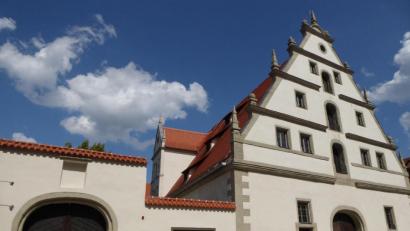 Bild: Bertold Bernreuter/exb
Denkmalschutz und moderne Nutzung müssen kein Widerspruch sein: das Stadtarchiv Amberg.