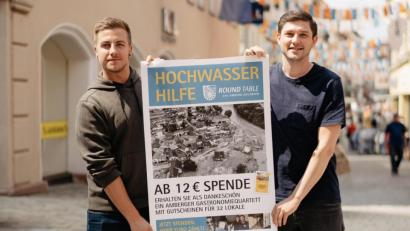 Bild: Dominik Lenz/exb
Dominik Lenz und Philipp Koch vom Round Table 235 Amberg-Sulzbach. Der Club sammelt ab sofort Spenden für die Flutopfer.