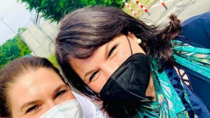 Bild: Veronika Schraut
Selfie von der Nominierungskonferenz: Barbara Gerl (rechts) mit der Memminger Kandidatin Veronika Schraut (Platz 56).