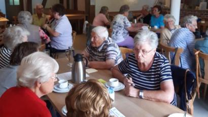 Bild: Christa Böhm/exb
Auf den Seniorentreff beim Rechersimer freuten sich die Gäste schon lange.