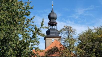 Bild: do
Im Jahr 1771 eingeweiht: die Pfarr- und Expositurkirche St. Johannes Evangelist in Oberbibrach.