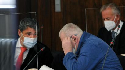 Archivbild: Stephan Huber
Der Angeklagte Karlheinz R. vor dem Landgericht Amberg