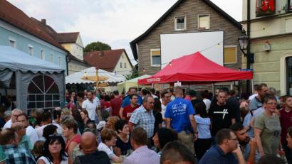 Bild: bey
Solche Menschenmasse wie in den Vorjahren wird es beim diesjährigen "Bürgerfest-Light" nicht geben. Die Organisatoren hoffen nur auf schönes Wetter, damit sich ihre Mühen und die der Wirte aus lohnen.