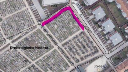 Luftbild: Friedhofsamt Amberg/exb
Die farbige Markierung zeigt die Stelle der Wegebaumaßnahme auf dem Dreifaltigkeitsfriedhof.