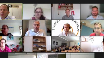 Bild: exb
Speedating mit den Direktkandidaten des Wahlkreises für die Bundestagswahl.