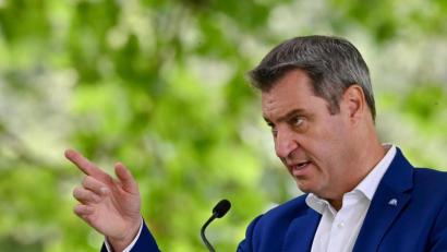 Bild: Peter Kneffel
Markus Söder (CSU) bei der Pressekonferenz nach der Kabinettssitzung, die im Hofgarten des Regierungssitz stattfand.