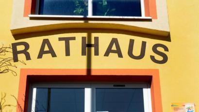 Archivbild: Stephan Huber
Die ehemalige Bürgermeisterin Ammerthals, Alexandra Sitter, ist der Verleihung einer Medaille für ihre Dienste an der Gemeinde fern geblieben