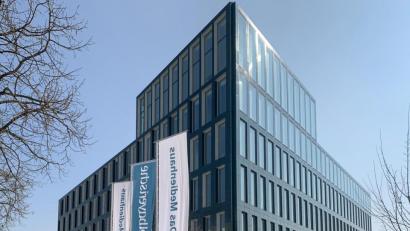 Bild: Andrea Rieder/Mittelbayerische Zeitung/dpa
Das Verlagsgebäude der "Mittelbayerischen Zeitung".