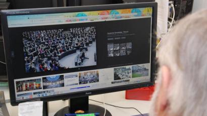 Bild: Andreas Royer
Livestreams von Bundestagsdebatten sind 
gang und gäbe. Bevor auch der Sulzbach-Rosenberger Stadtrat auf dem Bildschirm erscheint, müssen noch einige Hindernisse aus dem Weg geräumt werden.