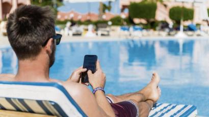 Symbolbild:  Benjamin Nolte/dpa
Schon wieder ein Anruf von der Chefin? Wer Urlaub hat, muss grundsätzlich nicht erreichbar sein.