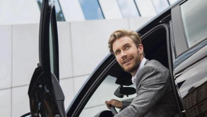 Symbolbild:  Christin Klose/dpa
Hauptsache Happy-End: Wer beim Kauf von Gebrauchtwagen ein paar Tipps beachtet, fährt künftig zufriedener.