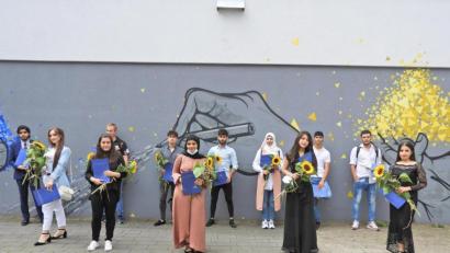 Bild: Winkler
14 Schüler der Integrationsvorklasse der FOS/BOS haben ihren Mittleren Schulabschluss geschafft.