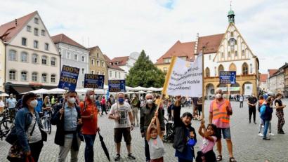 Bild: Petra Hartl
Endlich wieder auf der Straße: Die Folgen des Klimawandels waren das Thema bei der Demonstration von Fridays for future Amberg.