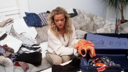 Symbolbild: Uwe_Widmann/dpa
Richtig Kofferpacken will gelernt sein - oft beginnt der Urlaub schon im Chaos.