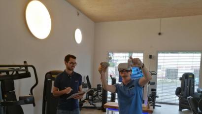 Bild: wpt
Christian Gnerlich beim virtuellen Gehirnsport. Dieses Angebot möchte er für die breite Masse tauglich machen.