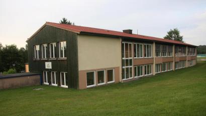 Bild: wro
Derzeit besuchen 31 Mädchen und Buben die Grundschule in Falkenberg. Einstimmig beschloss der Gemeinderat die Anschaffung von 35 tragbaren Computern.
