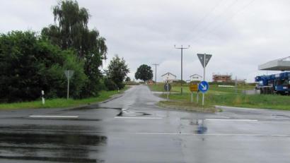 Bild: sei
Eine Entlastung des Marktplatzes und der Weidener Straße erhofft sich die CSU-Fraktion durch eine neue Linksabbiegespur von der Staatsstraße 2166 in die Weidener Straße.