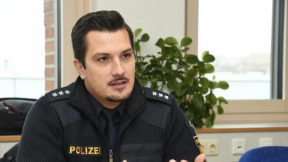 Archivbild: Petra Hartl
Polizeihauptkommissar Florian Beck ist Sprecher des Polizeipräsidiums Oberpfalz.