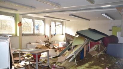 Bild: Verena Gollan/exb
Die Fluten haben die Evangelische Grundschule Stadtmitte (EGS) in Eschweiler völlig verwüstet - Unterricht ist dort momentan nicht möglich.