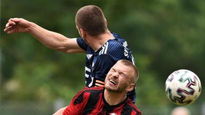 Bild: Büttner, Gerhard
Ein hartes Stück Arbeit kommt auf die Spieler des SC Luhe-Wildenau (vorne Michael Gleissner) zu. Mit der SV Grafenwöhr gastiert einer der Titelfavoriten, der zuletzt drei Siege in Folge einfuhr.
