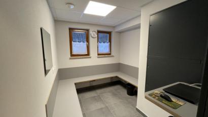 Bild: Sebastian Kemmeter/exb
Während der Corona-bedingten Pause nimmt der 1. FC Rieden Renovierungsmaßnahmen an seinen Anlagen vor.