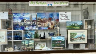 Bild: ü
Das Schaufenster mit allerlei Kunst von Dieter Windisch.