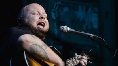 Bild: Herbert Neubauer
Andreas Kümmert bei einem Konzert im Jahr 2015.