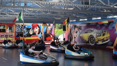Bild: bnr
Gerade bei jungen Leuten ist die Fahrt mit dem Auto Scooter sehr beliebt.