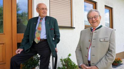 Bild: jut
Josef Müller (links) und sein ein Tag jüngerer Zwillingsbruder Georg. Beide teilen eine außergewöhnliche Geschichte.