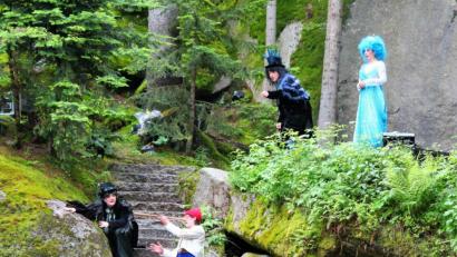 Bild: stg
Zum Auftakt stand in dieser Saison das Familienmusical "Pinocchio" auf dem Programm, interessante Wesen werden auch in der Saison 2022 im Familienstück "Trolle unter uns" über die Bühne huschen