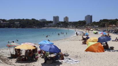 Archivbild: Clara Margais/dpa
Mallorca zählt zu den beliebtesten Urlaubszielen der Deutschen. Spanien hat Deutschland nun als Risikogebiet eingestuft.