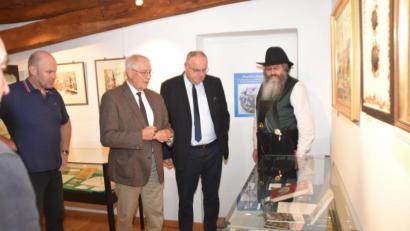 Bild: hcz
Eine Sonderausstellung gibt es aktuell im Tachauer Museum im Alten Schulhaus in Weiden zu sehen.