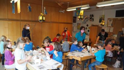 Bild: krb
Die Kinder sind mit Eifer dabei.