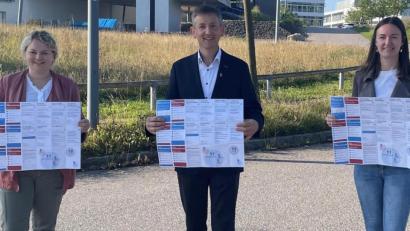 Bild: ua
Das Organisationsteam der Gemeinde Ursensollen (von links): Nina Forster, Bürgermeister Albert Geitner und Verena Sägenschnitter.