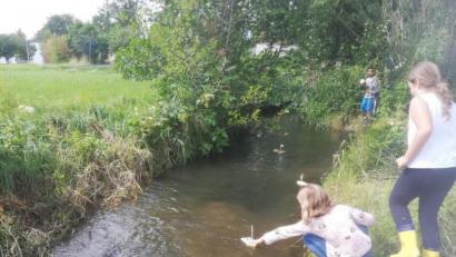Bild: rpp
Regatta am Mühlbach im OGV-Garten.