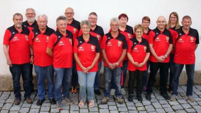Bild: smr
Die Erste und die Zweite Luftgewehr-Mannschaft sowie das Luftpistolen-Team von Tell Vilseck, die aktuell die Schießwettkämpfe bestreiten.