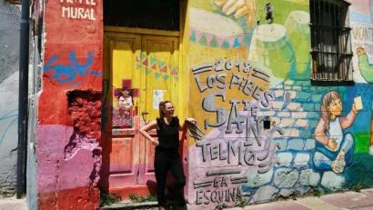 Bild: Oliver Jäger/exb
Hier, im Viertel Telmos in Buenos Aires, ist Johanna Hausknecht trotz strenger Ausgangssperre wegen der Corona-Pandemie heimisch geworden. An einer deutschen Schule unterrichtet die Lehrerin aus Pfreimd seit Februar 2020 ihre Muttersprache - und vorübergehend auch mal digital von Deutschland aus.