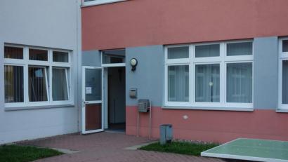 Bild: fjo
Der Eingangsbereich zur Musikschule wird durch Vordach, Vereinslogo und Infotafel in nächster Zukunft aufgewertet.