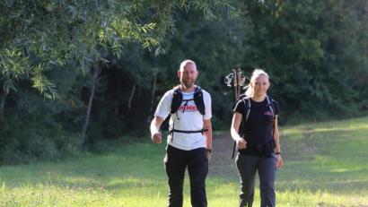 Bild: mfh
Olga Beidin und Andy Moser erreichten beim ersten Schlackenmarsch das Ziel innerhalb der vorgegebenen Zeit. Sie trainieren schon für die Neuauflage mit Start am 2. Oktober.