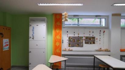 Bild: Karl-Josef Hildenbrand
Zum Schulstart werden wohl zahlreiche Klassenräume in Bayern nicht mit Luftfiltern ausgestattet sein.